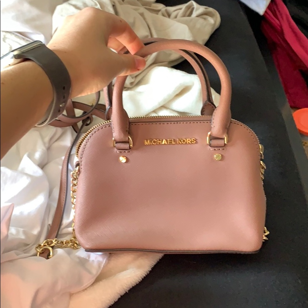 Crossbody Michael Kors mini purse Dusty rose color